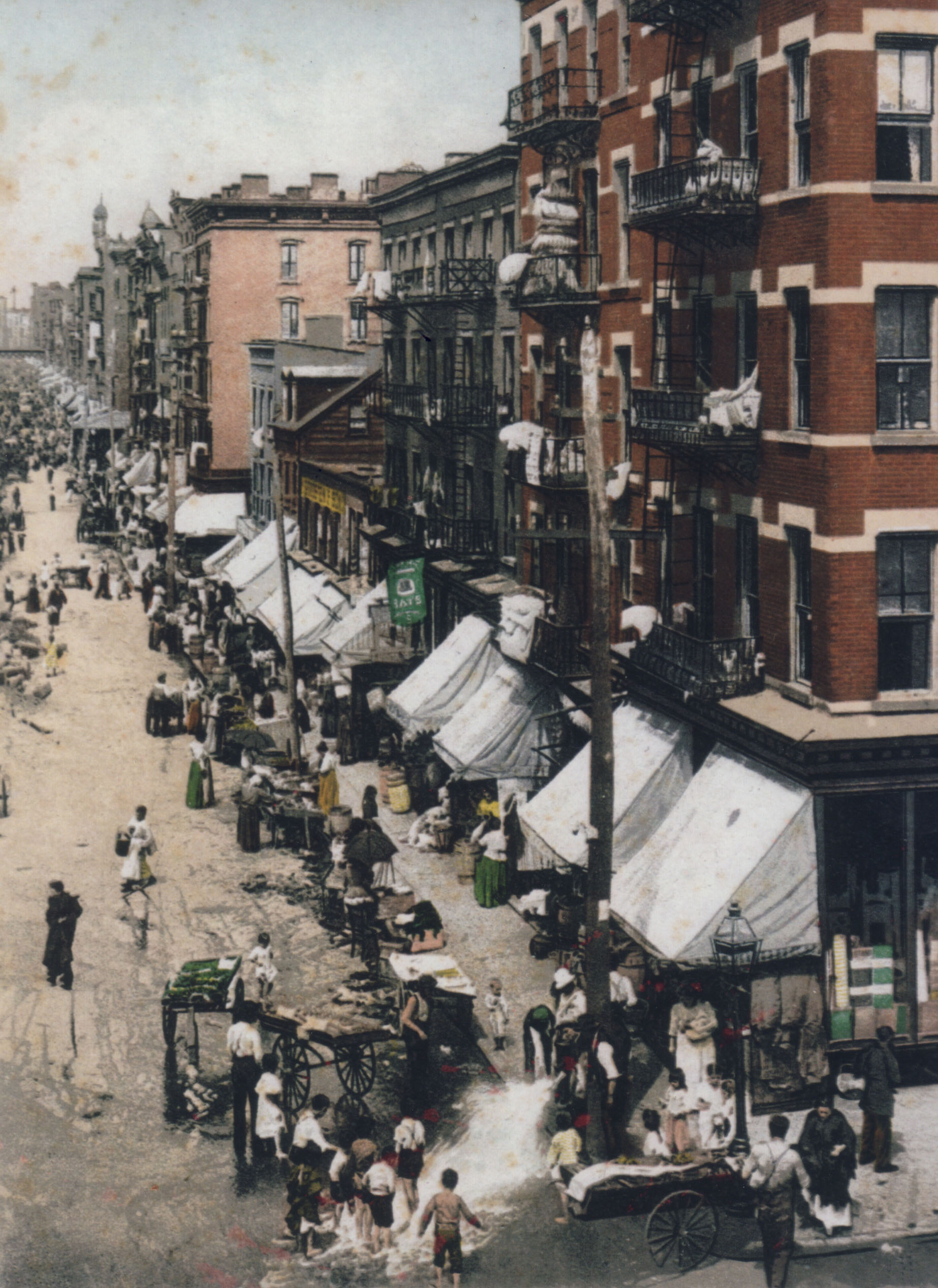 Hester street a New York, inizio '900
